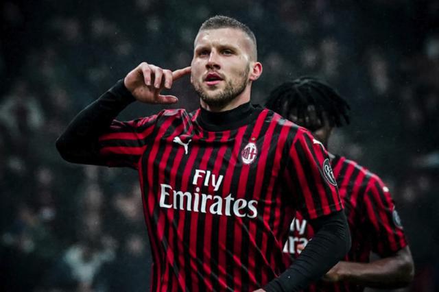 牌局的首个 牌局的首个